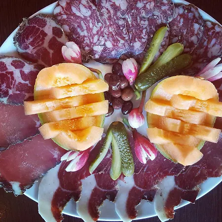 U San Larenzu Bed and Breakfast 3*